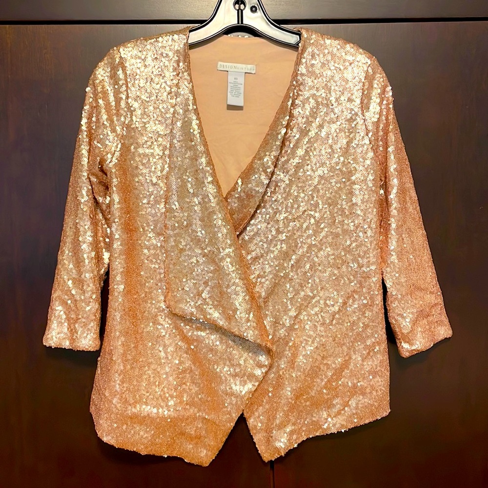 Cute short jacket!